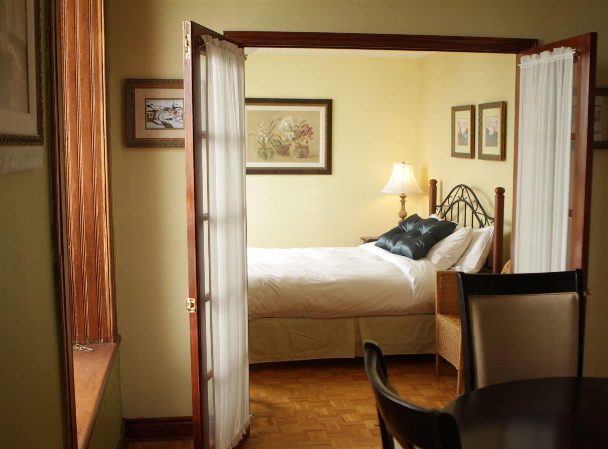 Auberge De La Place Royale Montréal Kültér fotó